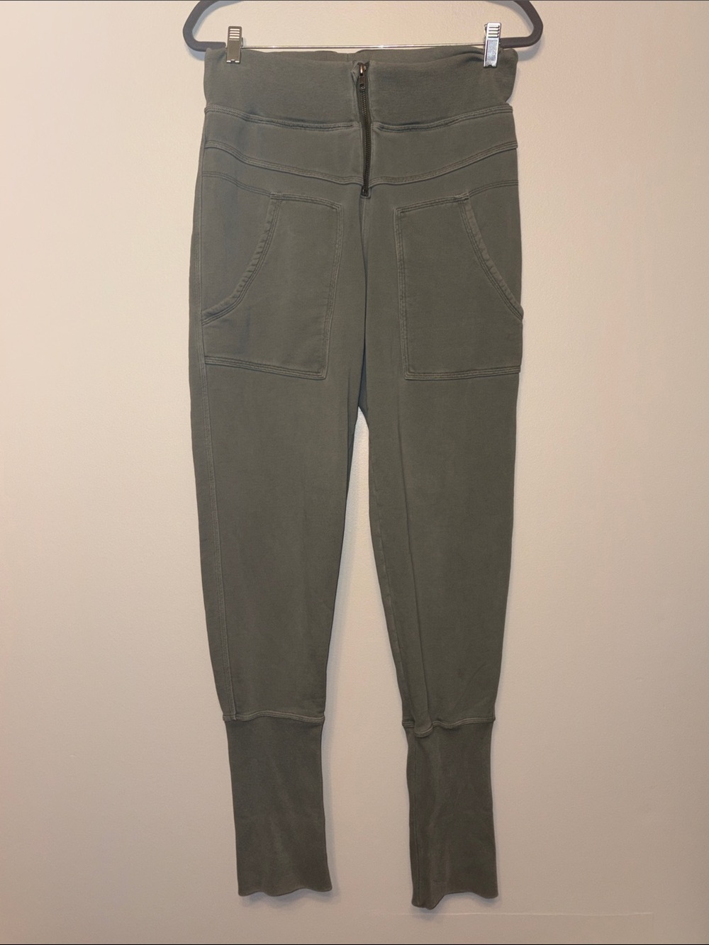 Free People Movement On The Road Joggers. Size Med